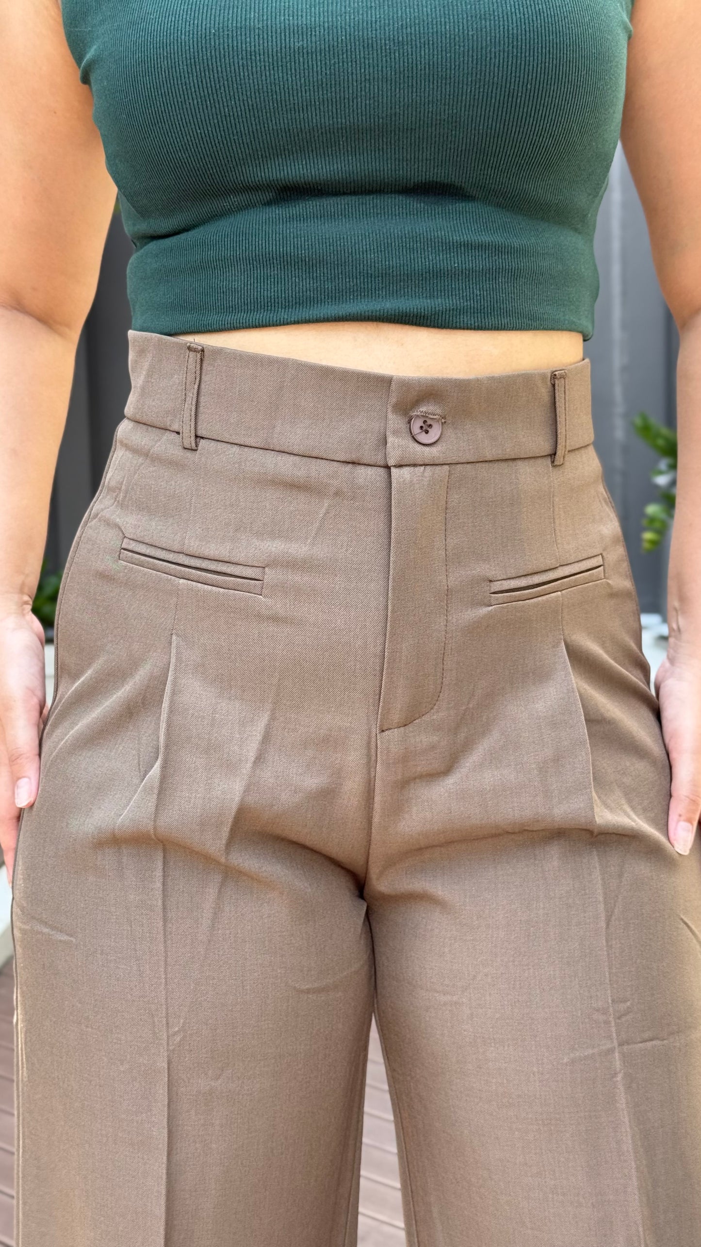 High waisted Khaki Trousers